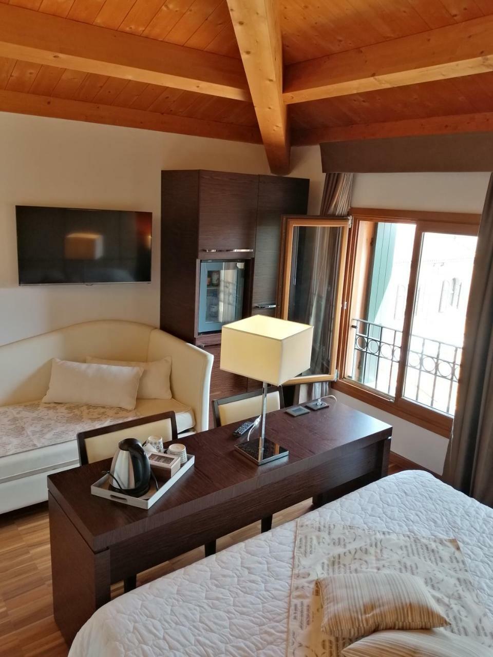 Albergo Minuetto アドリア エクステリア 写真